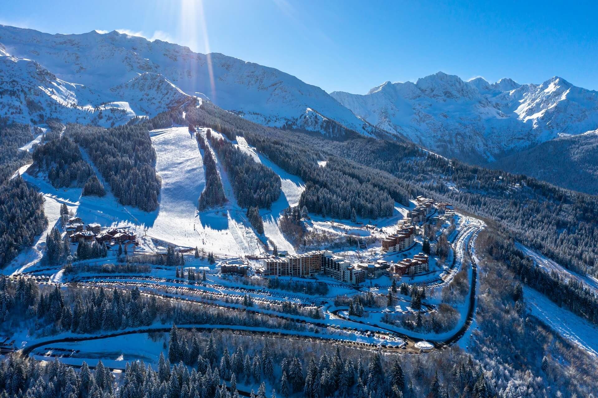 Vue aérienne du domaine des 7 Laux, dans le massif de Belledonne